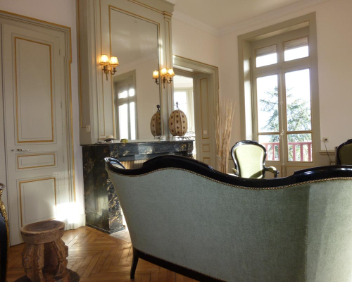 Appartement B.